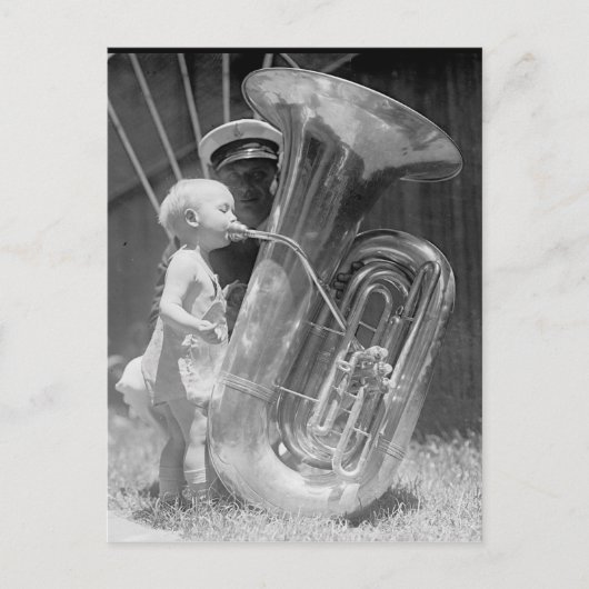 Carte Postale Enfant avec Tuba (Devant)