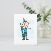 Carte Postale Enfant d'anniversaire avec T-shirts et cadeaux à l (Debout devant)