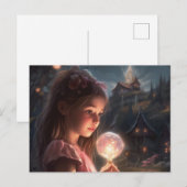 Carte Postale Enfant dans un village de fées magique (Devant / Derrière)