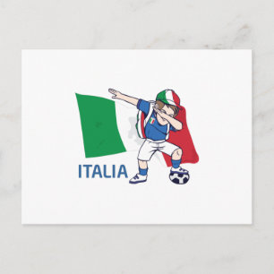 Carte Postale Enfant supporter de football italien faisant le da