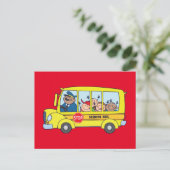 Carte postale Enfants du bus scolaire (Debout devant)