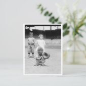 Carte Postale Enfants Jouant Au Baseball (Debout devant)