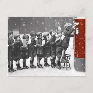 Carte Postale Enfants postant leur lettre