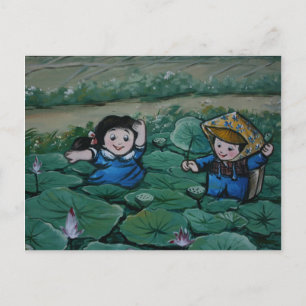 Carte Postale Enfants taïwanais dans un étang de nénuphars