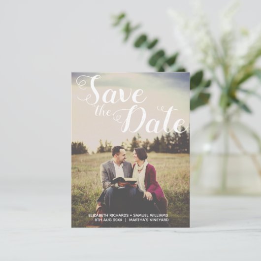 Carte Postale Enregistrer la date Whimsical White Script Photo O (Debout devant)