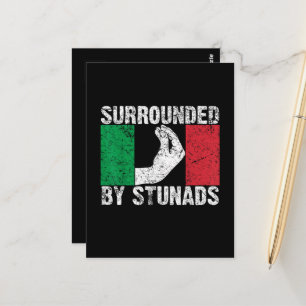 Carte Postale Entouré de Stunads