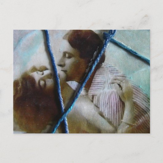 Carte Postale Enveloppé dans l'amour (Devant)