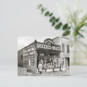 Carte Postale Épicerie & Marché de Viande, 1916 (Debout devant)