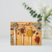 Carte Postale Épices sur cuillères (Debout devant)