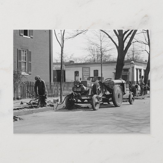 Carte Postale Équipe de construction, 1925 (Devant)