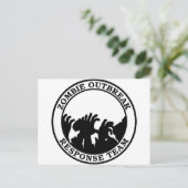 Carte Postale Équipe d'intervention en cas d'éclosion de zombie  (Debout devant)