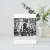 Carte Postale Escadron de moto, début des années 1900 (Debout devant)