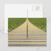 Carte Postale Escalier du stade entre rangées de sièges verts (Devant / Derrière)