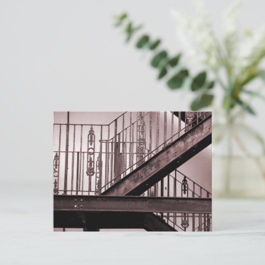 Carte Postale Escapade au feu victorien (Debout devant)