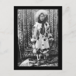 Carte Postale Eskimo de l'Alaska en vêtements de fourrure tradit