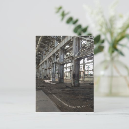 Carte Postale Espace industriel (Debout devant)