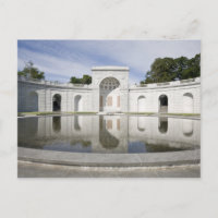 États-Unis, Virginie, Arlington. Femmes au service