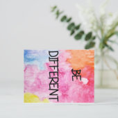 Carte Postale être différent (Debout devant)