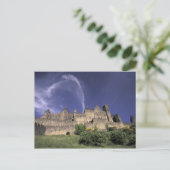 Carte Postale Europe, France, Languedoc; Aude; Carcassonne, (Debout devant)
