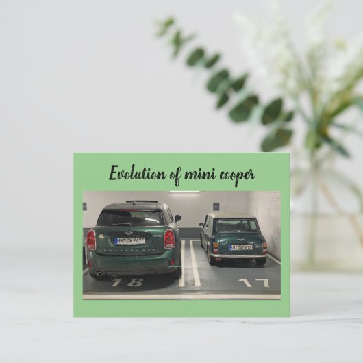 Carte Postale Évolution de mini cooper (Debout devant)