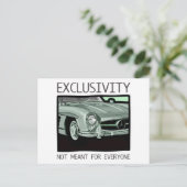 Carte Postale Exclusivité et richesse - vieille voiture classiqu (Debout devant)