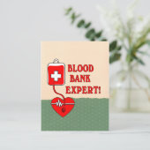 CARTE POSTALE EXPERT EN BANQUE SANGUINE (Debout devant)