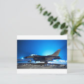 Carte Postale F-16 Avion de chasse (Debout devant)