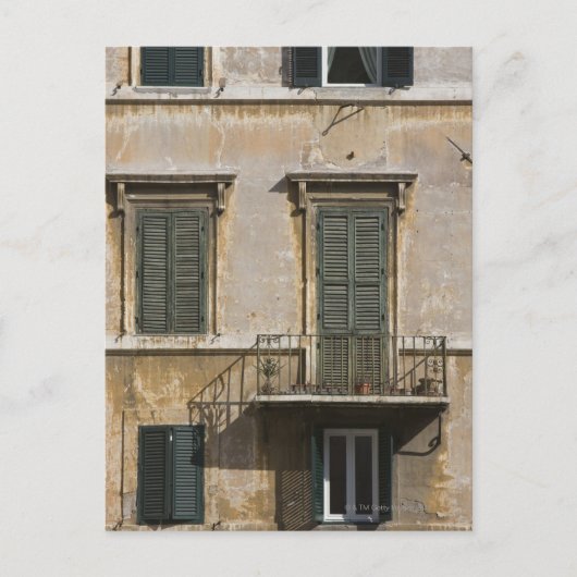 Carte Postale façade du bâtiment avec balcon et volets (Devant)