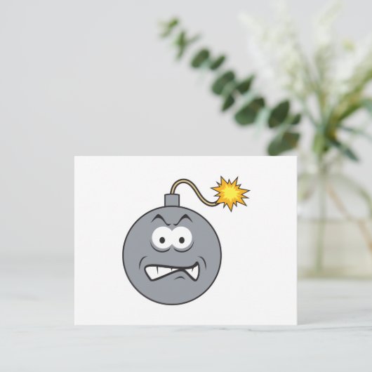 Carte Postale Face de la bombe (Debout devant)