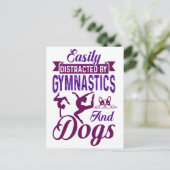 Carte Postale Facilement distrait par la gymnastique et les chie (Debout devant)