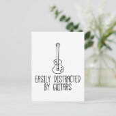 Carte Postale Facilement Distrait Par Les Guitares (Debout devant)