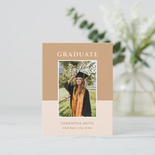 Carte Postale Faire-part 2023 Gold Modern Script Simple Photo Graduation (Debout devant)