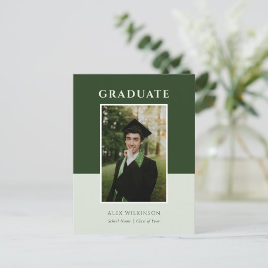 Carte Postale Faire-part 2023 Vert Moderne Simple Script Photo Graduation (Debout devant)