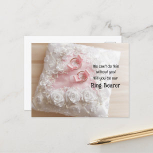 Carte Postale Faire-part Anneaux d'or sur un coussin de satin Porte-anneaux