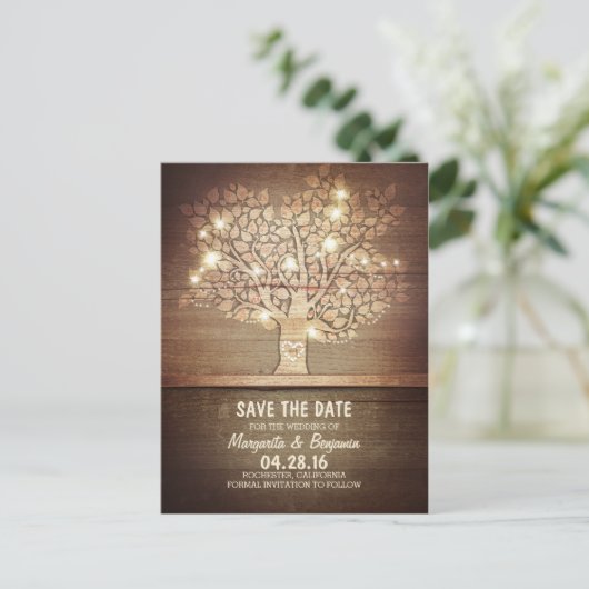 Carte Postale Faire-part Arbre Rustique & Guirlande Lumineuse Save The Date (Debout devant)