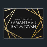 Carte Postale Faire-part Bat mitzvah moderne Gold et Black Enregistrer la d<br><div class="desc">Moderne, tendance et élégant or et Bat mitzvah noir enregistrer les cartes postales datées avec une bordure carré géométrique unique. Personnalisez facilement ce prix abordable enregistrer la date pour votre Bat mitzvah avec le nom personnalisé, la date et les détails de votre fête amusante et sophistiquée. Tout le texte est...</div>