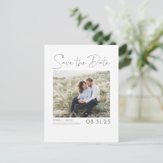 Carte Postale Faire-part Blanc Simple et Minimal Enregistrer la Date Photo (Debout devant)