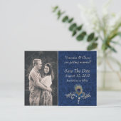 Carte Postale Faire-part Bleu Damassé et Plume de Paon Save The Date (Debout devant)