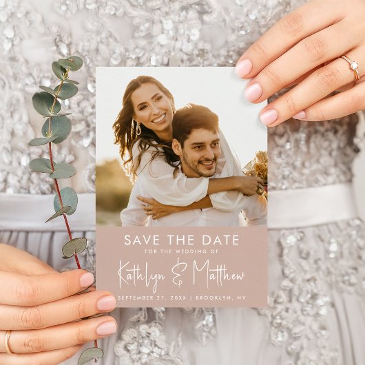 Carte Postale Faire-part Blush Pink Fun Script Moderne Mariage Photo Enregi
