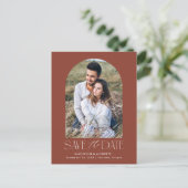 Carte Postale Faire-part Brun | Photo simple Arc moderne Enregistrer la dat (Debout devant)