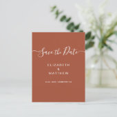 Carte Postale Faire-part Budget Simple Script Terracotta Enregistrer La Dat (Debout devant)