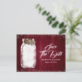 Carte Postale Faire-part Burgundy Mason Jar Bois Mariage Enregistrer La Dat (Debout devant)