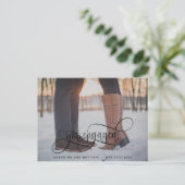 Carte Postale Faire-part Calligraphie de fiançailles en noir, Photo de fian (Debout devant)