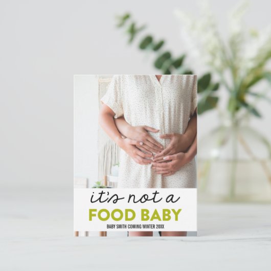 Carte Postale Faire-part Ce n'est pas une nourriture bébé Grossesse drôle (Debout devant)