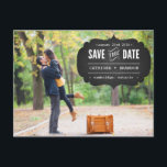 Carte Postale Faire-part Chalkboard Étiquette Photo Enregistrer la date Car<br><div class="desc">Chalkboard Étiquette Photo Enregistrer la date Carte postale Personnalisable enregistrer la date comportant une superposition de étiquette de tableau noir transparent et une typographie écrite. Des articles similaires peuvent être trouvés dans mon magasin.</div>