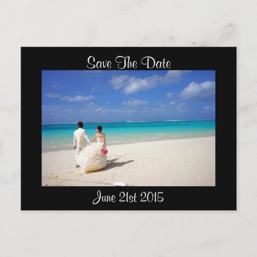 Carte Postale Faire-part Couple mariage sur une plage Enregistrer la date (Devant)