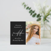 Carte Postale faire-part de graduation de monogramme calligraphi (Debout devant)