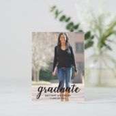 Carte Postale Faire-part de graduation photo de script moderne (Debout devant)