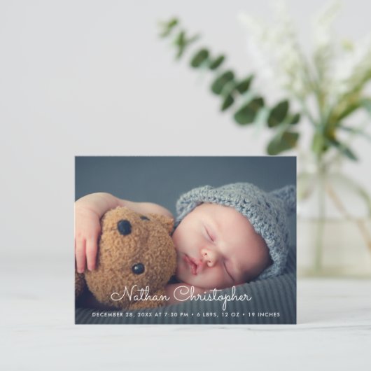 Carte postale faire-part de naissance de script mo (Debout devant)