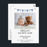 Carte Postale Faire-part de naissance moderne Blue Bund'indicate<br><div class="desc">Faire-part de naissance moderne Blue Bunting Flag Carte postale Photo simple moderne sur le faire-part de naissance de naissance du garçon avant avec un drapeau bleu et du texte noir. Le message des parents s'affiche à l'arrière. Cette carte postale faire-part de naissance moderne est une façon douce d'annoncer la naissance...</div>